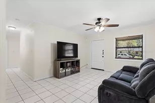 220 SE 71st St, Gainesville, FL 32641 - Photo 9