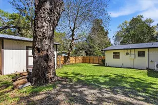 220 SE 71st St, Gainesville, FL 32641 - Photo 7