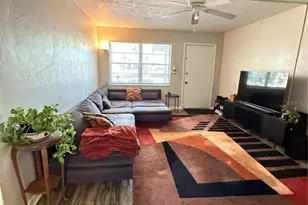 615 SW 11th Ln, Gainesville, FL 32601 - Photo 3