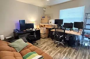 615 SW 11th Ln, Gainesville, FL 32601 - Photo 9