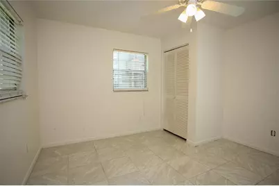 1421 NW 6th Place, Gainesville, FL 32603 - Photo 3