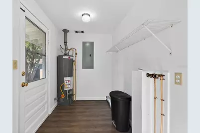 630 NE 6th Avenue, Gainesville, FL 32601 - Photo 23