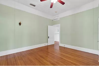 630 NE 6th Avenue, Gainesville, FL 32601 - Photo 15