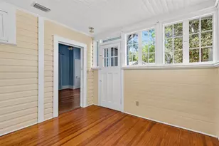 630 NE 6th Ave, Gainesville, FL 32601 - Photo 9