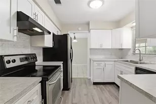 2326 NW 54th Blvd, Gainesville, FL 32653 - Photo 11