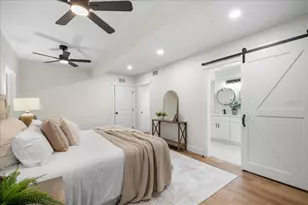 801 NW 37th Dr, Gainesville, FL 32605 - Photo 25