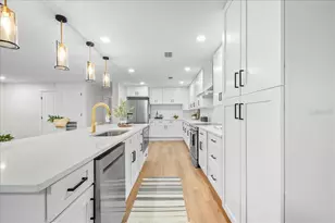 801 NW 37th Dr, Gainesville, FL 32605 - Photo 5