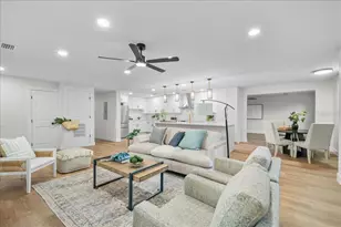 801 NW 37th Dr, Gainesville, FL 32605 - Photo 3