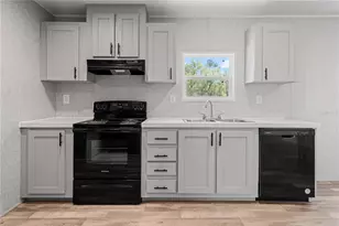 8251 NE 95th Ave, Bronson, FL 32621 - Photo 9