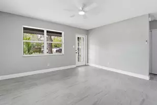 4313 Midland Rd, Sarasota, FL 34231 - Photo 9