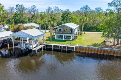 364 NE 256th Avenue, Suwannee, FL 32692 - Photo 1