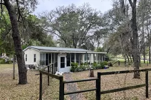 14890 SE 20 St, Morriston, FL 32668 - Photo 1