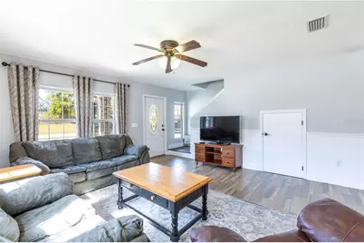 705 SE Townhomes Boulevard, Lake Butler, FL 32054 - Photo 5