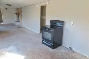 8760 Co Rd 127, Sanderson, FL 32087 - Photo 9