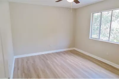 507 NW 39th Drive #210, Gainesville, FL 32607 - Photo 15