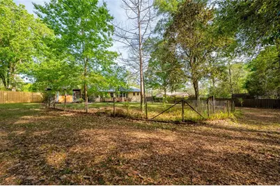 10135 NW 25th Place, Gainesville, FL 32606 - Photo 39