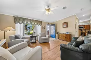 334 Paradise Cir, Satsuma, FL 32189 - Photo 7