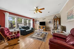 334 Paradise Cir, Satsuma, FL 32189 - Photo 13