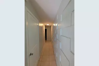 805 NW 40th Avenue, Gainesville, FL 32609 - Photo 9