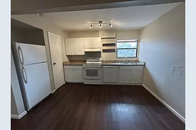 2811 SW Archer Road #C-18, Gainesville, FL 32608 - Photo 7