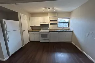 2811 SW Archer Rd, Gainesville, FL 32608 - Photo 7