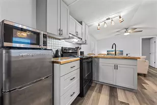 341 SW Yale Terrace, Fort White, FL 32038 - Photo 9