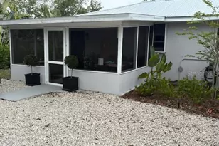 651 Madison Ct, Sarasota, FL 34236 - Photo 7