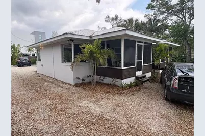 651 Madison Court, Sarasota, FL 34236 - Photo 3