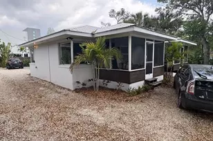 651 Madison Ct, Sarasota, FL 34236 - Photo 3