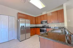 8166 SW 74th Ln, Gainesville, FL 32608 - Photo 5