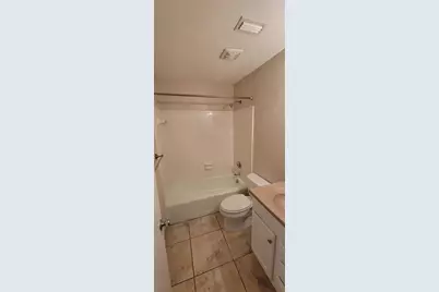 2220 NW 14th Avenue, Gainesville, FL 32605 - Photo 13