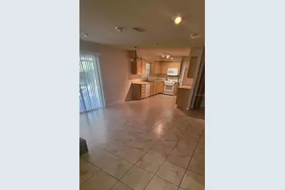 2220 NW 14th Avenue, Gainesville, FL 32605 - Photo 11