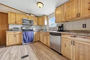 1494 SW Spruce Rd, Fort White, FL 32038 - Photo 5