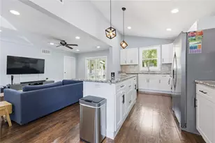 403 NE 9th St, Gainesville, FL 32601 - Photo 19