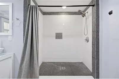 403 NE 9 Street, Gainesville, FL 32601 - Photo 29