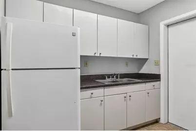 914 NE 11th Avenue, Gainesville, FL 32601 - Photo 19