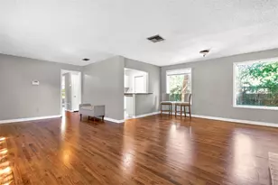 914 NE 11th Ave, Gainesville, FL 32601 - Photo 5