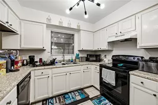 7212 SW 18th Pl, Gainesville, FL 32607 - Photo 11