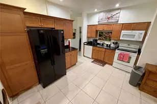 408 NW 5th Ave, Gainesville, FL 32601 - Photo 17