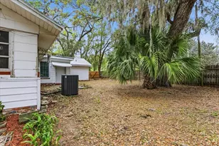 779 NW 37th St, Gainesville, FL 32607 - Photo 11