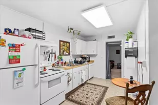 779 NW 37th St, Gainesville, FL 32607 - Photo 15