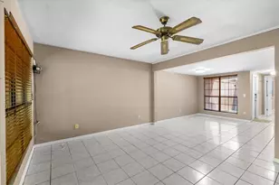 5864 SW 8th Pl, Gainesville, FL 32607 - Photo 17