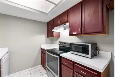 5864 SW 8th Place, Gainesville, FL 32607 - Photo 9