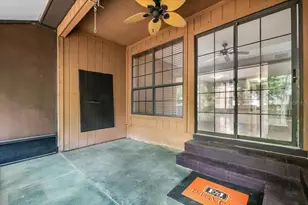 5864 SW 8th Pl, Gainesville, FL 32607 - Photo 21