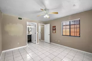 5864 SW 8th Pl, Gainesville, FL 32607 - Photo 15