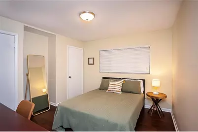 734 NW 38th Street, Gainesville, FL 32607 - Photo 17