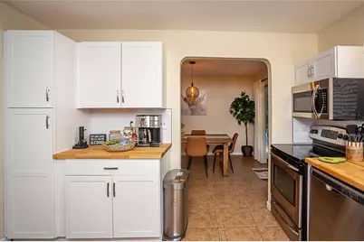 734 NW 38th Street, Gainesville, FL 32607 - Photo 11