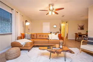 734 NW 38th St, Gainesville, FL 32607 - Photo 5