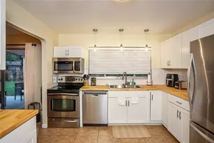 734 NW 38th St, Gainesville, FL 32607 - Photo 15