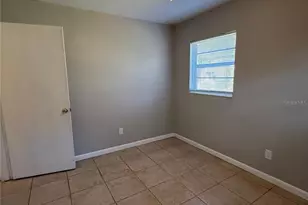 3801 SW 17th Pl, Gainesville, FL 32607 - Photo 17